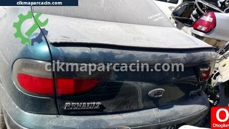Renault Megane Bagaj çıkma parça