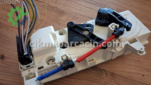 Renault Megane Klima Kontrol Paneli 663391 çıkma parça