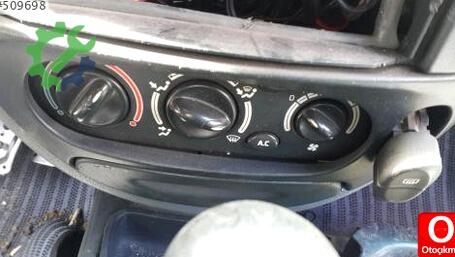 Renault Megane Klima Kontrol Paneli çıkma parça
