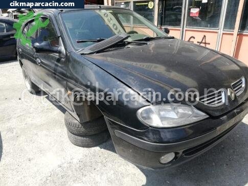 Renault Megane Ön Kaput çıkma parça