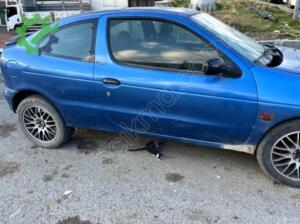 Renault megane 1 sağ kapı orjinal çıkma parça