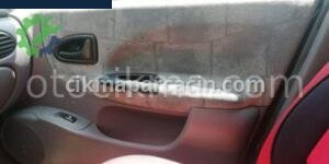Renault Megane 1 Sağ ön kapı döşemesi hatasız orjinal çıkma