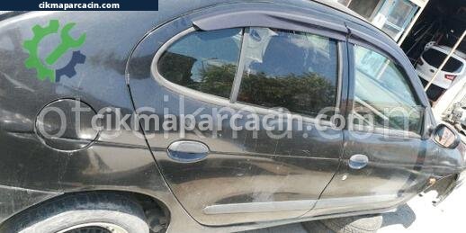 Renault Megane Sağ Ön Kapı çıkma parça