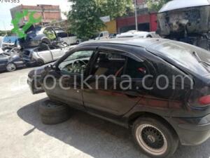 Renault Megane 1 Sol ön kapı hatasız orjinal çıkma