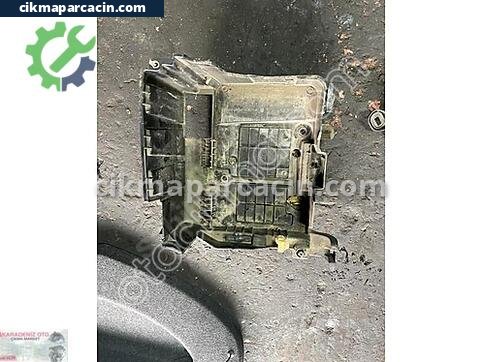 Renault Megane Koltuk Başlığı çıkma parça