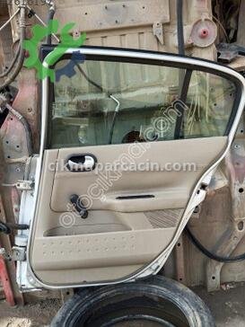 Renault Megane Sağ Arka Kapı çıkma parça