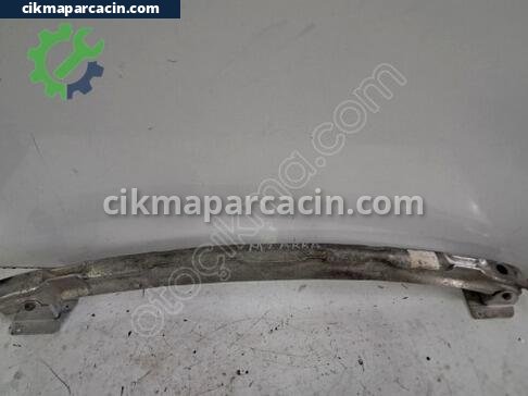 Renault Megane Arka Tampon Demiri çıkma parça