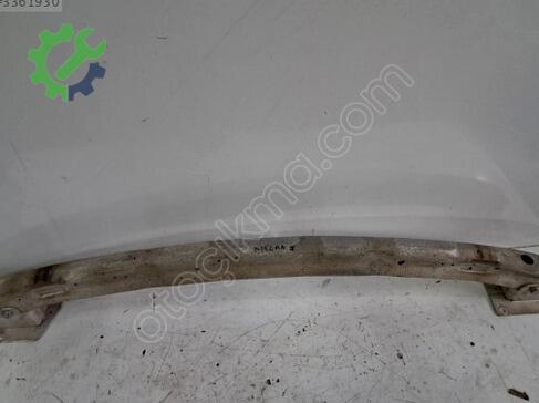 Renault Megane Arka Tampon Demiri çıkma parça
