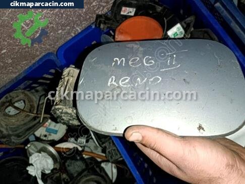 Renault Megane Depo Kapağı çıkma parça