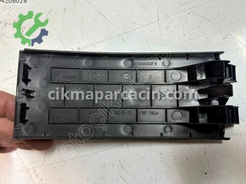 Renault Megane Bakalit çıkma parça