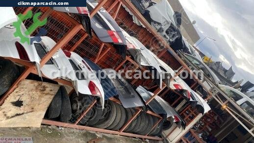 Renault Megane Bagaj çıkma parça