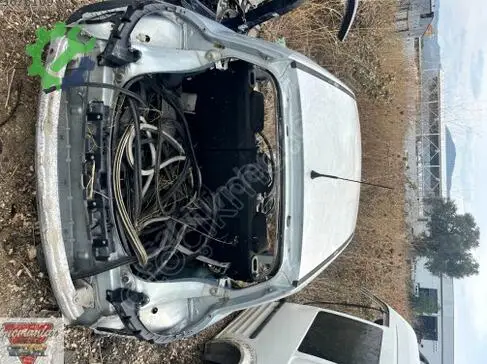 Renault Megane Tavan Sacı çıkma parça