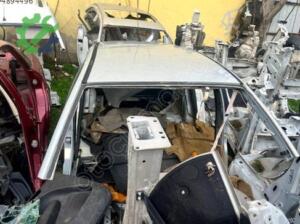 Renault Megane Orijinal Çıkma HB Tavan Sacı