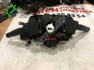 Renault Megane 2 İçin Kaliteli Sinyal Kolu Temiz Durumda