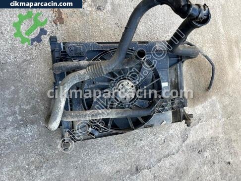 Renault Megane Intercooler Radyatörü çıkma parça