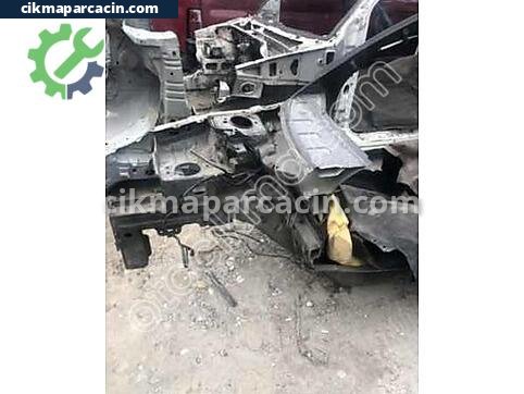 Renault Megane Kupa çıkma parça