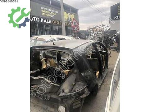 Renault Megane Kupa çıkma parça
