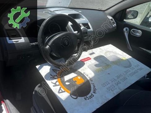 Renault Megane Torpido çıkma parça