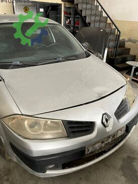 Renault Megane Ön Tampon çıkma parça