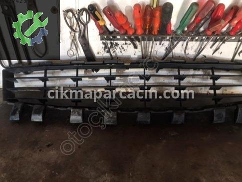 Renault Megane Tampon Izgarası 8200412379 çıkma parça
