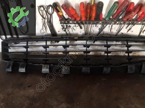 Renault Megane Tampon Izgarası 8200412379 çıkma parça