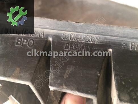 Renault Megane Tampon Izgarası 8200412379 çıkma parça