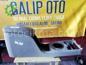 Renault Megane 2 Orta konsol hatasız orjinal çıkma