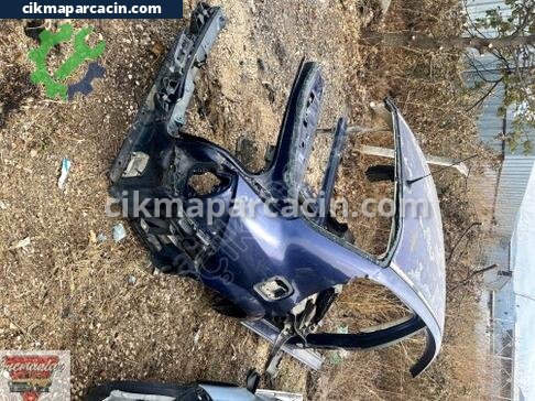 Renault Megane Sağ Arka Çamurluk çıkma parça