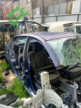Renault Megane Sağ Arka Çamurluk çıkma parça