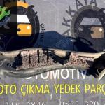 Renault Megane 2 Sağ Arka Çamurluk Etek Kaplaması Orjinal Çıkma