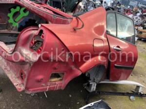 Renault Megane 2 Sağ arka kapı kırmızı hatasız orjinal çıkma