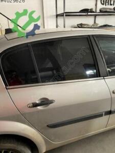RENAULT MEGANE 2 SAĞ ARKA KAPI BOŞ ORJİNAL ÇIKMA