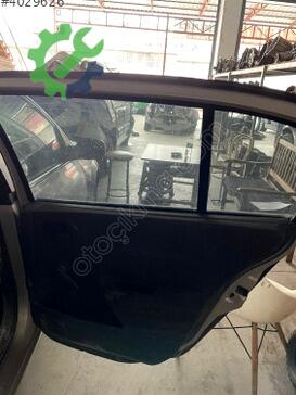 Renault Megane Sağ Arka Kapı çıkma parça