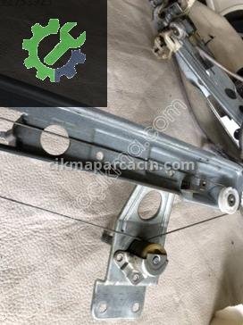 Renault Megane Sağ Arka Cam Krikosu çıkma parça