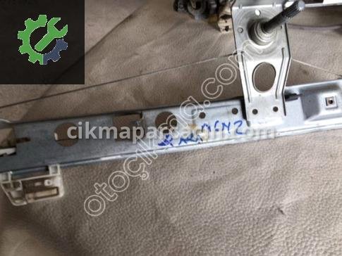 Renault Megane Sağ Arka Cam Krikosu çıkma parça