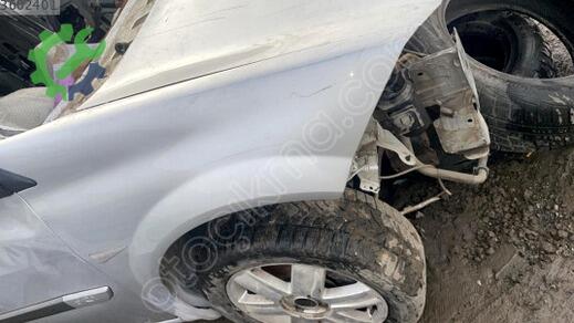 Renault Megane Sağ Ön Çamurluk çıkma parça