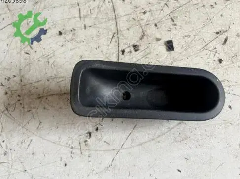 Renault Megane Sağ Ön Kapı Kolu çıkma parça