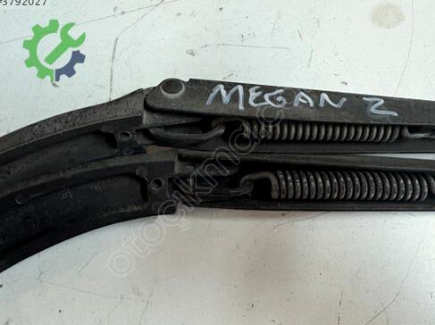 Renault Megane Silecek Kolu çıkma parça