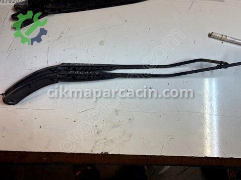 Renault Megane Silecek Kolu çıkma parça