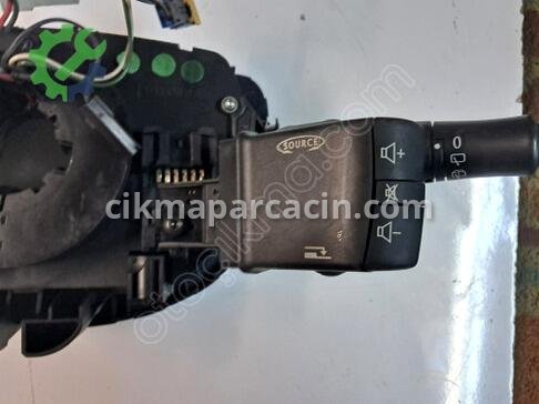 Renault Megane Silecek Kolu çıkma parça