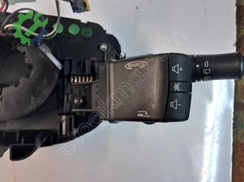 Renault Megane Silecek Kolu çıkma parça
