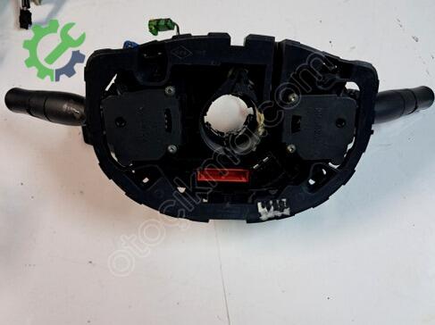 Renault Megane Silecek Kolu çıkma parça