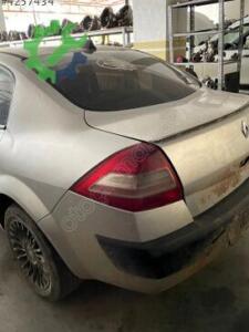 RENAULT MEGANE 2 SOL ARKA ÇAMURLUK ORJİNAL ÇIKMA
