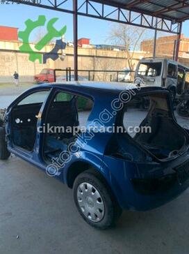 Renault Megane Marşpiyel çıkma parça