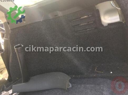 Renault Megane Bagaj çıkma parça