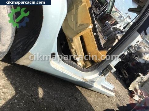 Renault Megane Marşpiyel Sacı çıkma parça