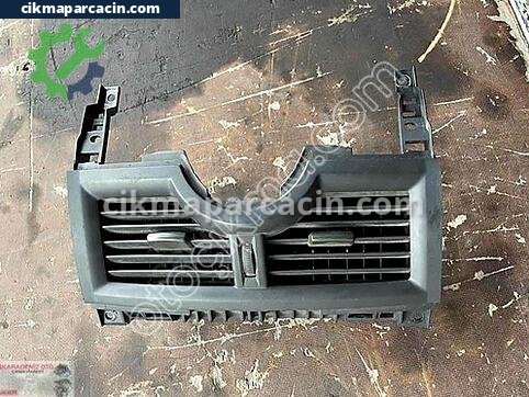Renault Megane Torpido çıkma parça