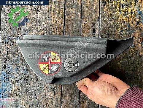 Renault Megane Torpido çıkma parça