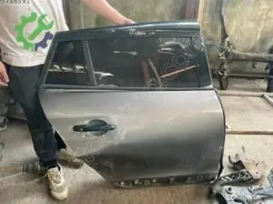 Renault Megane 3 az hasarlı sağ arka kapı kapı kolu ve kapı camı
