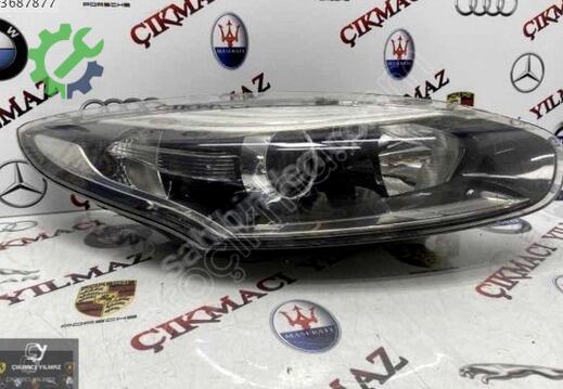 Renault Megane Sağ Ön Far 260100923R çıkma parça